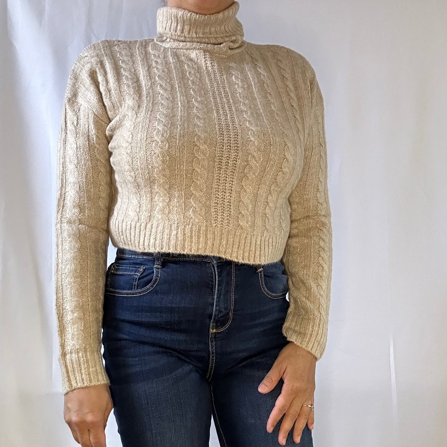 Bella-Oatmeal Pull Over Sweater