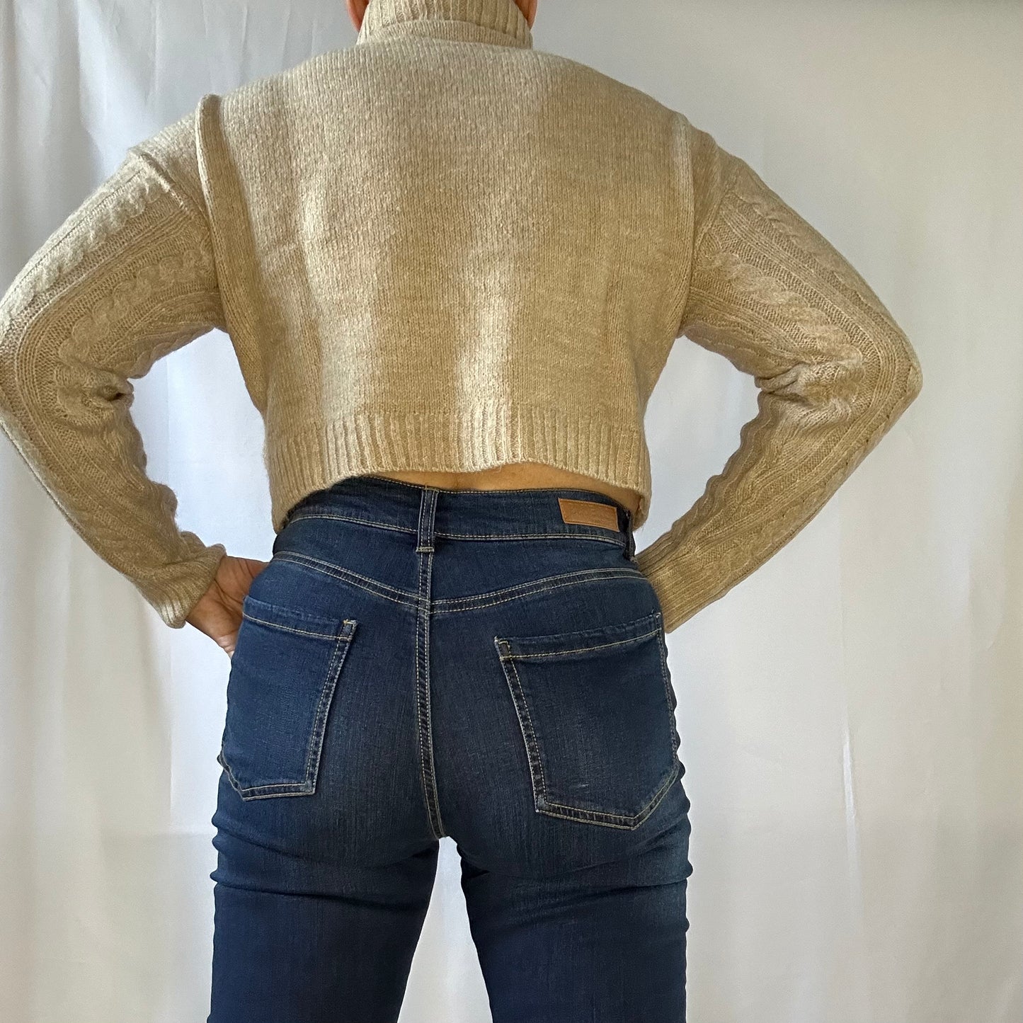 Bella-Oatmeal Pull Over Sweater